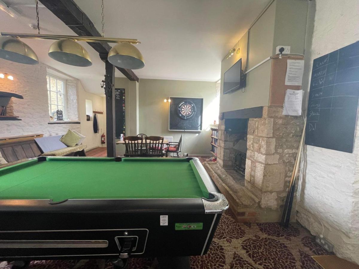 The Bell Inn Ducklington Exterior photo